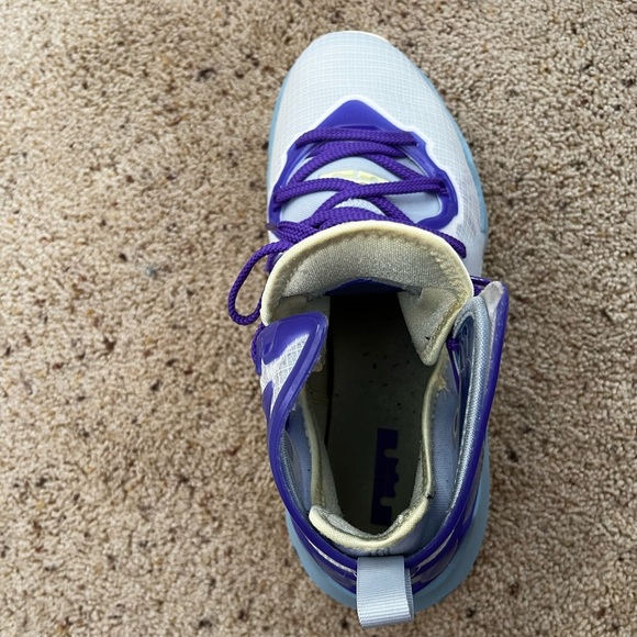 LeBron XIX (GS) Aura/Citron Tint-Worn Blue 7y - Picture 7 of 12